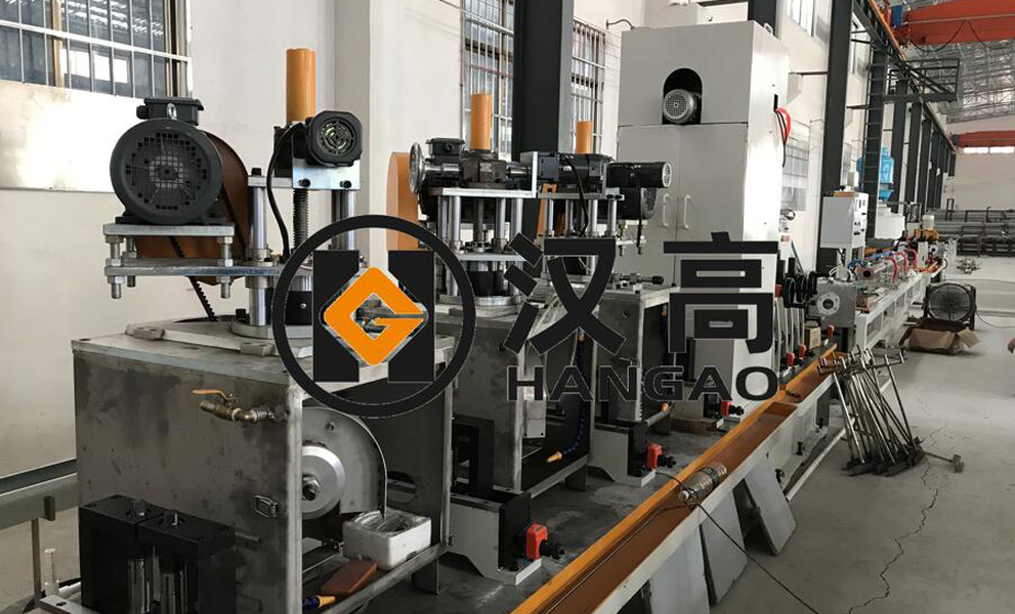 焊管機(jī)一個(gè)時(shí)代的見(jiàn)證